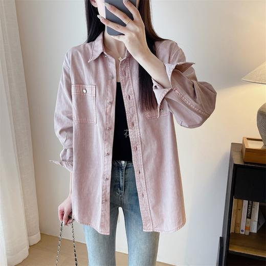 【早春翻糖粉牛仔外套】 设计师款，纯棉的牛仔衬衫也可作为外套两穿 竹节肌理感纯棉面料，上身有筋骨感， 商品图2