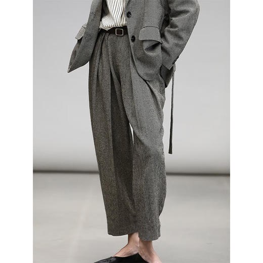 【有赞】COCOBELLA提花人字纹老钱风奶奶裤手工立体双褶休闲裤PA7037 商品图4