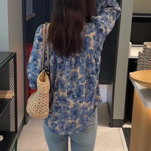 法式轻熟小众上衣女2025新款秋季设计感圆领泡泡袖甜美碎花衬衫 商品图2