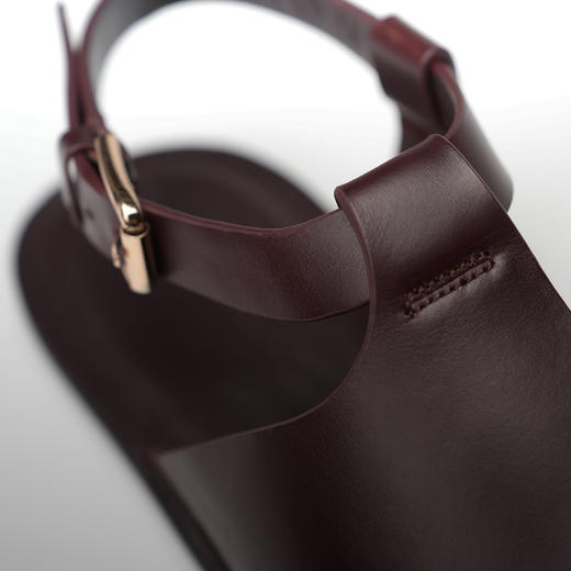 ROMI STUDIO“法式简约” 复古休闲软底一字扣乌木色夹脚凉鞋 S3602 商品图3