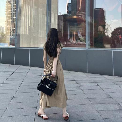 ROMI STUDIO-B 法式复古 收腰气质卡其色休闲长款连衣裙D3206 商品图0