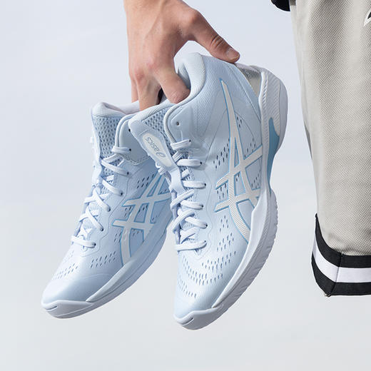亚瑟士 男款清新蓝色篮球鞋 商品图5