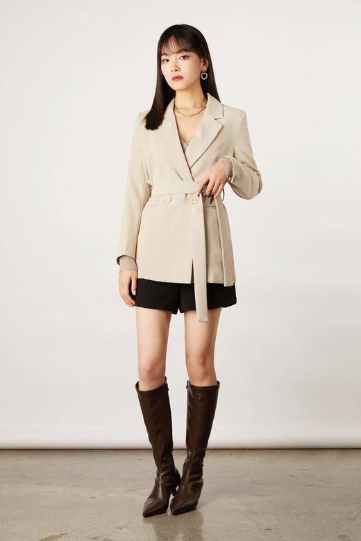 ESTELLICA 收腰绑带杏色西装外套 11132 商品图4