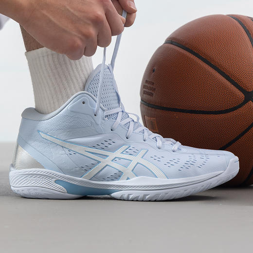 亚瑟士 男款清新蓝色篮球鞋 商品图4