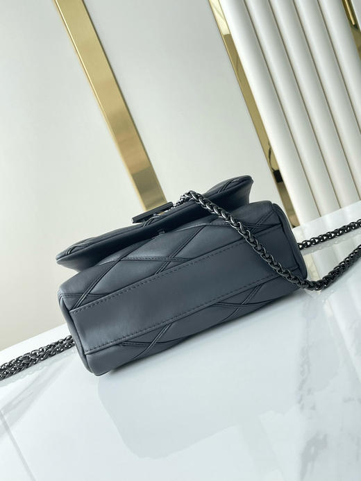 春季特惠💰1050 原单LV M11374 尺寸：23×16×10cm TEIST 全皮链条斜挎包 商品图3