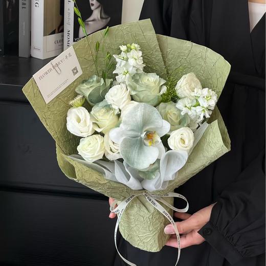 绿意--白绿色系花束 商品图0