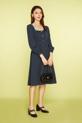 amadella 蕾丝领拼接收腰连衣裙 11371