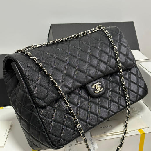 CHANEL香奶奶 24C 菱格衔缝翻盖链条 颗粒压花小牛皮 机场包手提包单肩斜挎包 超大号 女款 黑色（HH） 商品图0