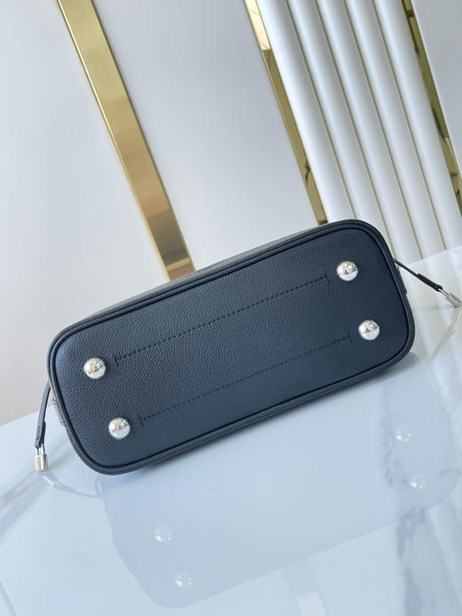 春季特惠💰980 原单LV M12139 尺寸：28×27×10cm FLORE 全皮托特包 商品图3