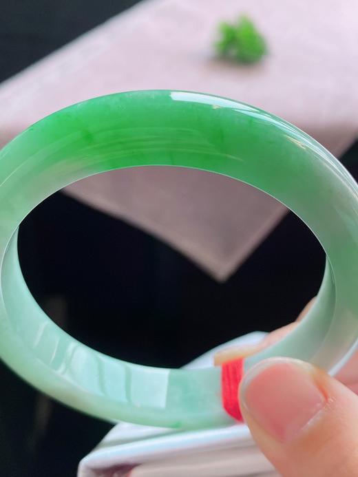 58正圈翡翠手镯 商品图1