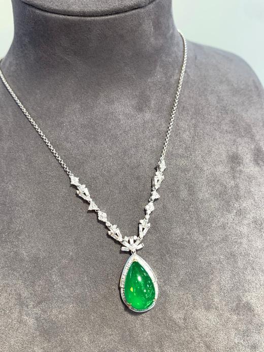 8.27ct蛋面祖母绿吊坠 商品图2