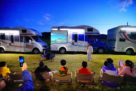 五一/暑假【定金】抢首发早鸟立减1000！【2026青海湖房车奇遇记】6天5夜，一家一房车，湖畔星空露营×环湖探秘，喂湟鱼、追日落、打卡茶卡盐湖……全程旅拍 商品图11