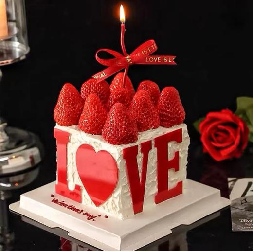 LOVE草莓蛋糕 商品图1