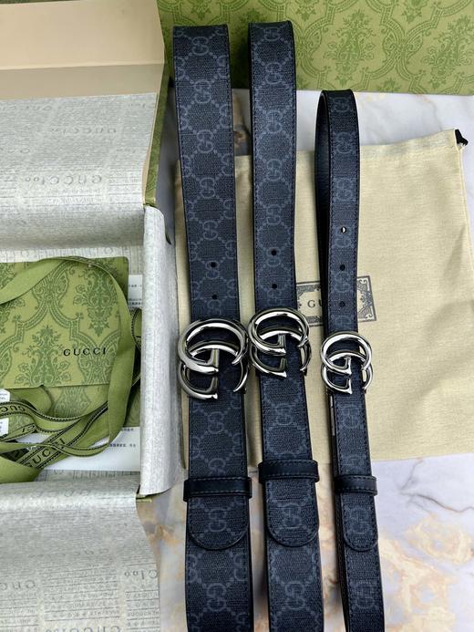 GU 意大利🇮🇹进口GG压印帆布面料  搭配进口小牛皮，经典GG旋转五金扣头 时尚魅力大气上档次 🎁全套专柜包装 ，宽:2-3.7CM 商品图0