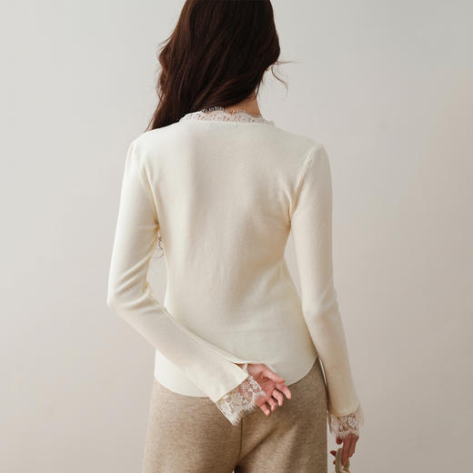 avann 阿曼衣蕾丝V领针织拼接打底衫 优雅气质 通勤穿搭 多色可选11104 商品图6
