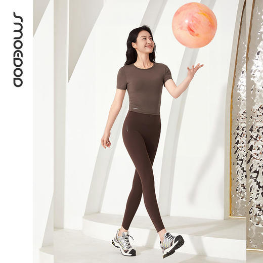 2025春夏SMOEDOD/水沐伊朵蝴蝶下摆修身显瘦瑜伽T恤可插胸垫柔软亲肤弹性透气50183 商品图3