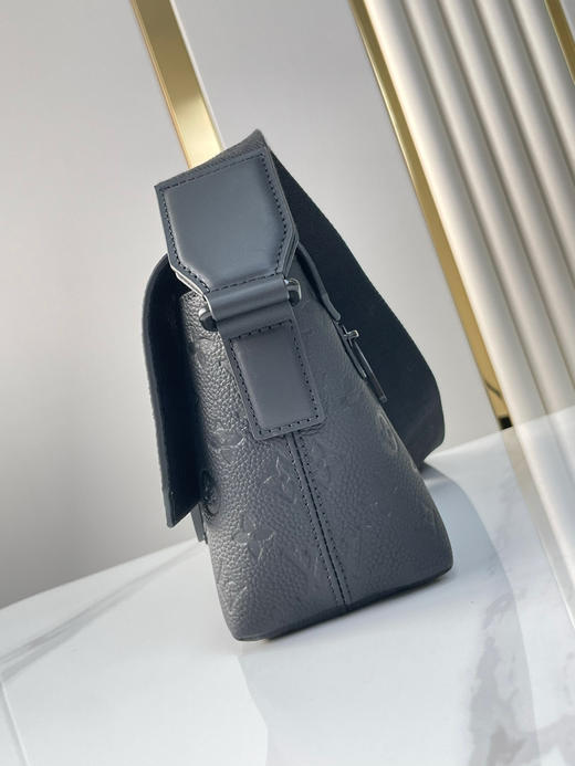 春季特惠💰860 原单LV M23741 尺寸：28×16×10cm S-CAPE 全皮邮差包 商品图4