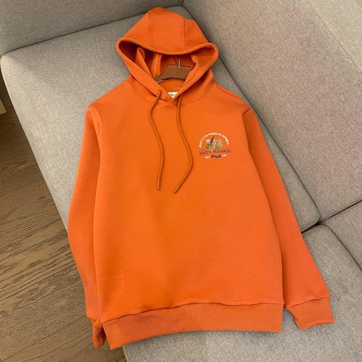 点此购买 斐乐 x 卢梭联名款男女款橘色连帽卫衣 ma 308507 商品图10