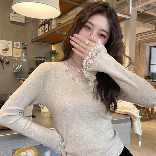 avann 阿曼衣蕾丝V领针织拼接打底衫 优雅气质 通勤穿搭 多色可选11104 商品图5