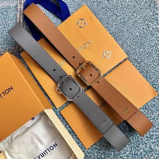 驴家 双面荔枝纹双面用腰带，Staples Edition 系列单品，进口荔枝纹小牛皮 ，方形搭扣自由翻转，腰带双面可用 商品图2