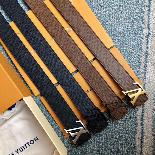 驴家 腰带系列✨ 🐂进口十字纹小牛皮配搭拉丝银扣，整条带底皮采用蜜蜡线缝制，精致耐用！精选牛皮底，高端品质 商品图1