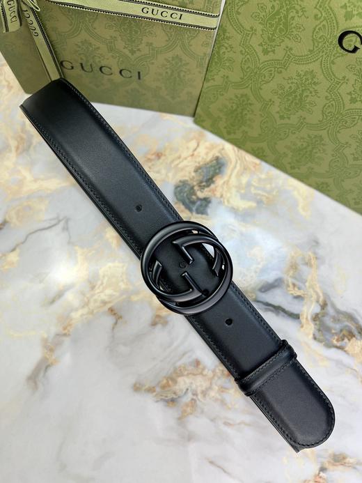 GU 奇腰带 光面平纹牛皮🐂 专属定制真空电镀亮面五金 ,😍时尚出行 🎁配专柜全套包装，宽：4cm💰 商品图1