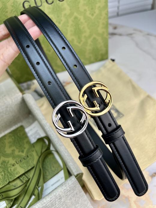 GU 腰带 光面平纹牛皮🐂 专属定制真空电镀亮面五金 ,😍时尚出行 🎁配专柜全套包装，宽：2cm 商品图0