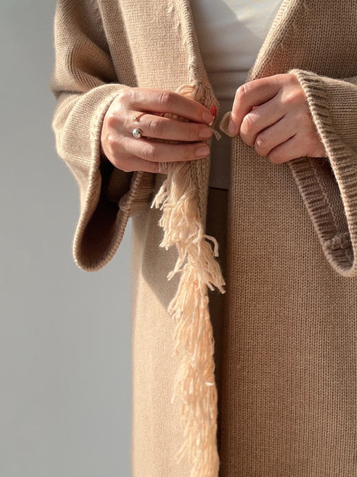 ZAANLI｜ZN20003-1 楸驼 灵动气质羊绒流苏长针织开衫 商品图7