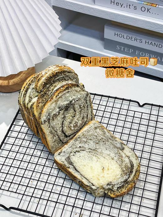 低糖香浓黑芝麻吐司 商品图1