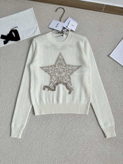 D家 2025秋冬新款刺绣大五角星提花圆领羊绒毛衣 商品图0