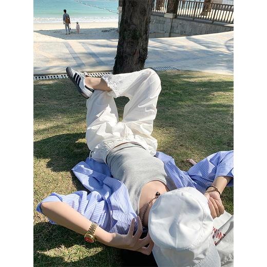 <曾小咸推荐>韩系蓝色条纹开叉翻领衬衫【预售款，预计3-15天发货】 商品图1