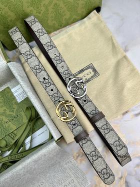 GU 新款腰带 光面平纹牛皮🐂配PVC印花， 专属定制真空电镀亮面五金 ,😍时尚出行 🎁配专柜全套包装，宽：2cm