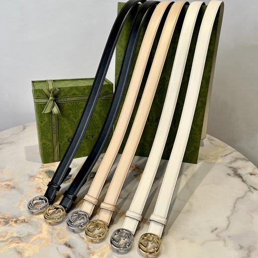 GU新款腰带 光面平纹牛皮🐂 专属定制真空电镀亮面五金 ,😍时尚出行 🎁配专柜全套包装，宽：2.5cm 商品图0