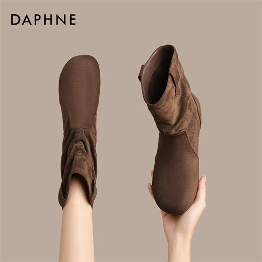 【达芙妮】内增高中筒勃肯堆堆女靴4024605055 商品图1