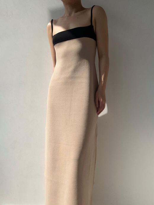 ZAANLI｜ZN50003 沙色/ 雾黑 修身羊毛混纺拼色针织连衣裙 商品图5