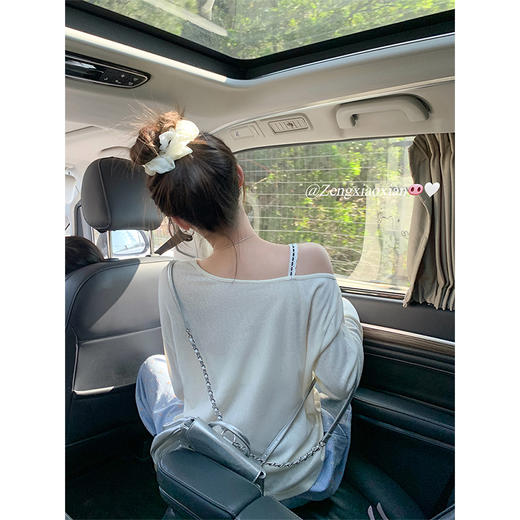 <曾小咸推荐>猫咪印花侧边露肩长袖T恤罩衫 商品图4