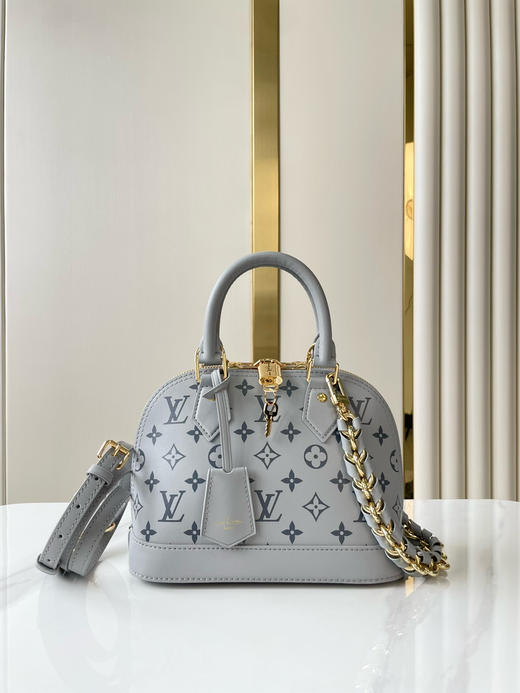 春季特惠💰850 原单LV M12561 尺寸：23.5×17.5×11.5cm ALMA BB 贝壳包 商品图0