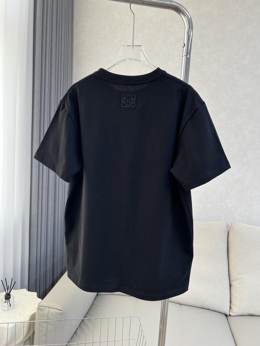 点此购买 罗意威@Suna Fujita联名神秘之旅月球兔子男女款圆领短袖T恤 zc 308659 商品图6