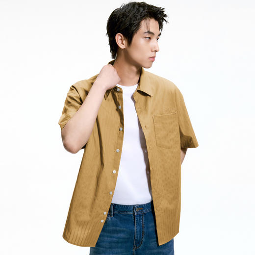 GXG男装    双色肌理感简约休闲翻领短袖衬衫男生上衣 热卖 商品图4