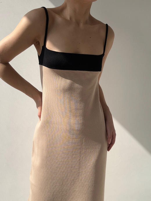 ZAANLI｜ZN50003 沙色/ 雾黑 修身羊毛混纺拼色针织连衣裙 商品图3