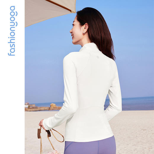 FC15823轻薄收腰外套 商品图3