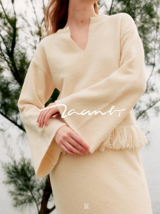 ZAANLI｜ZN10019 羊毛白 羽毛感羊毛花式纱流苏喇叭袖针织上衣 商品图9