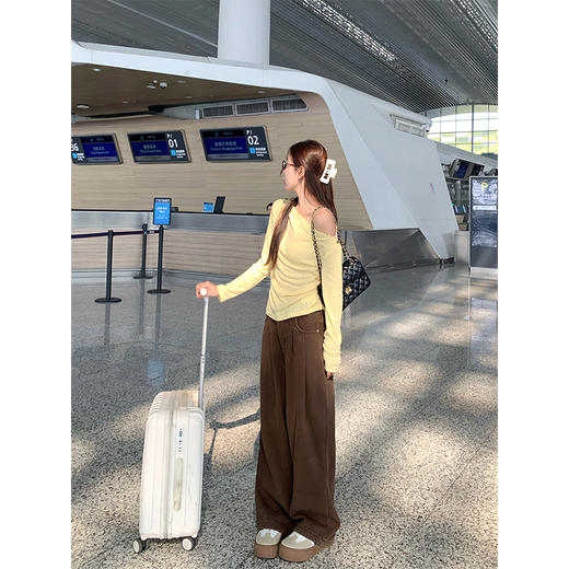 <曾小咸推荐>韩系氛围感黄色一字肩打底衫 商品图3