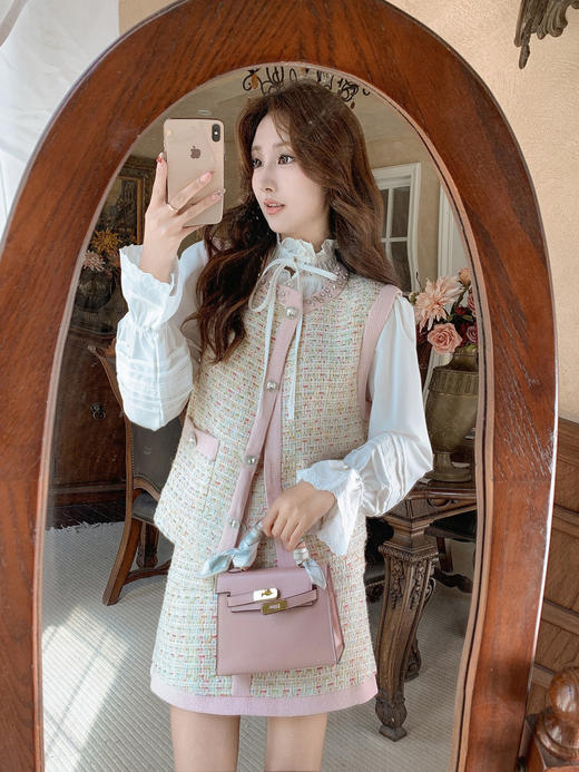 张心子【馥郁佳人】高级感系带荷叶边衬衫上衣 U2501036 商品图3