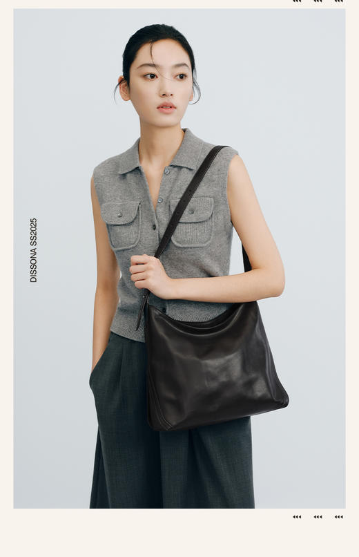 BF楼迪桑娜闲趣HOBO包 吊牌价2398元 现价2158元 商品图1