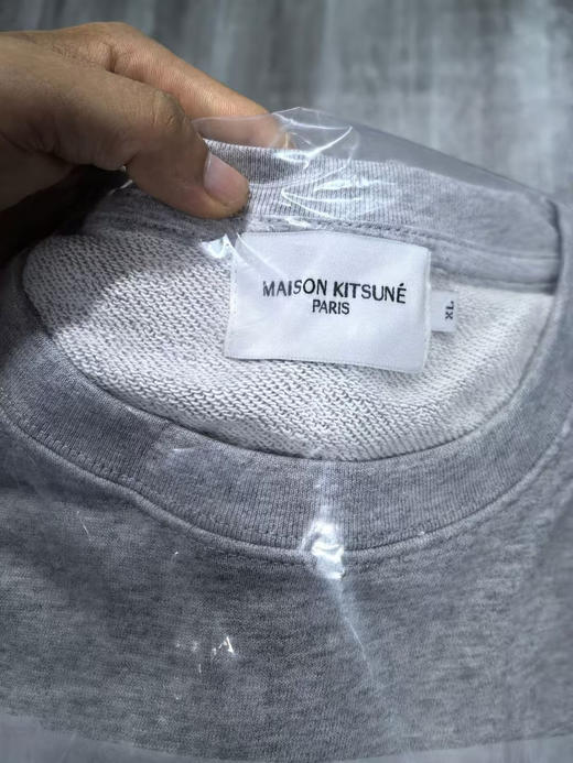 原单正品小狐狸情侣款卫衣 纯棉毛圈质地，手感柔软细腻~ 是咱们卫衣里面数一数二的好穿！ 推荐自留，给自己给家人，情侣款，一家人都能穿
四个色，尺码S-XL 商品图10