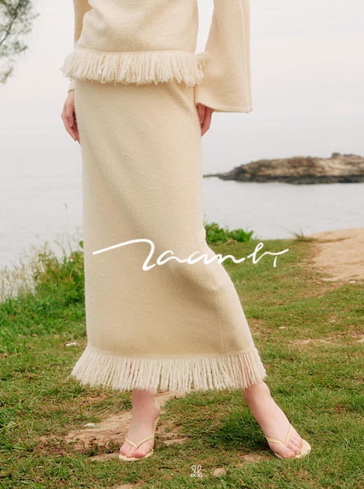 ZAANLI｜ZN30002 羊毛白 羽毛感羊毛花式纱流苏针织半裙 商品图9