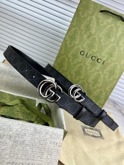 GU 意大利🇮🇹进口GG压印帆布面料  搭配进口小牛皮，经典GG旋转五金扣头 时尚魅力大气上档次 🎁全套专柜包装 ，宽:2-3.7CM 商品图1