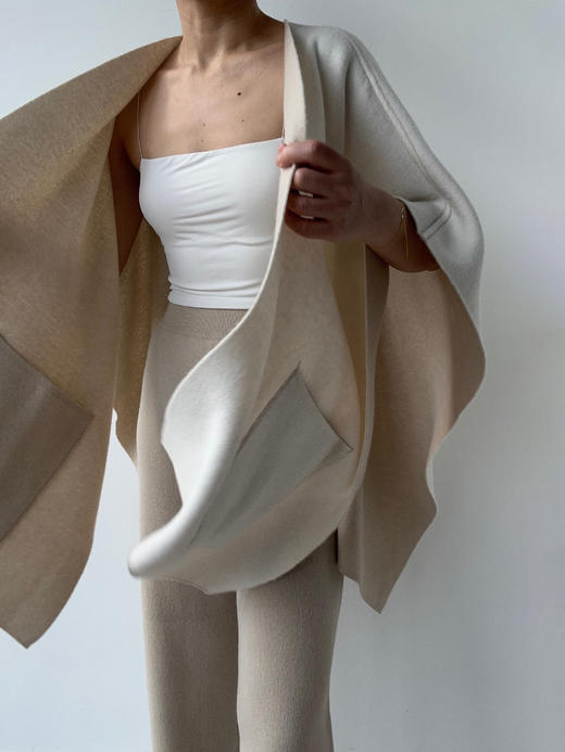 ZAANLI｜ZN60003 杏驼/既白 双面穿细腻感羊绒羊毛针织披肩外套 商品图11