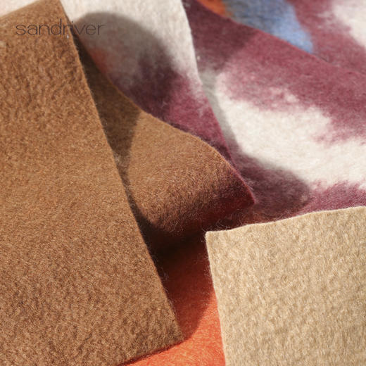 “致敬ROTHKO”真丝羊绒相拼手工毛毡围巾SJF96P718N 商品图7